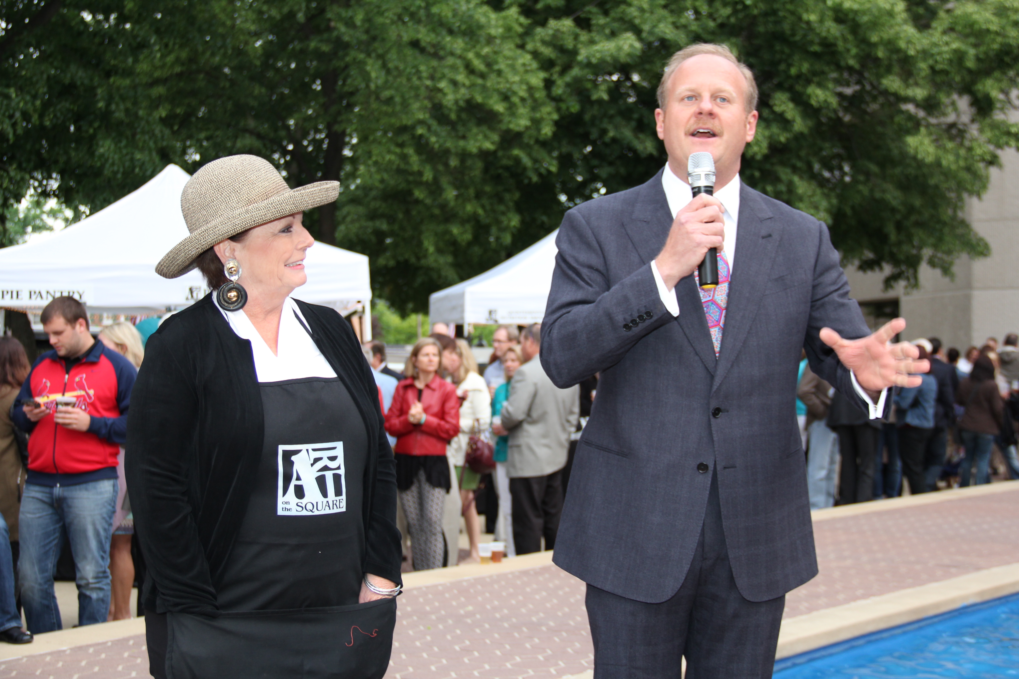 Patty Gregory, executive director, Mark Kern, St. Clair County board chair